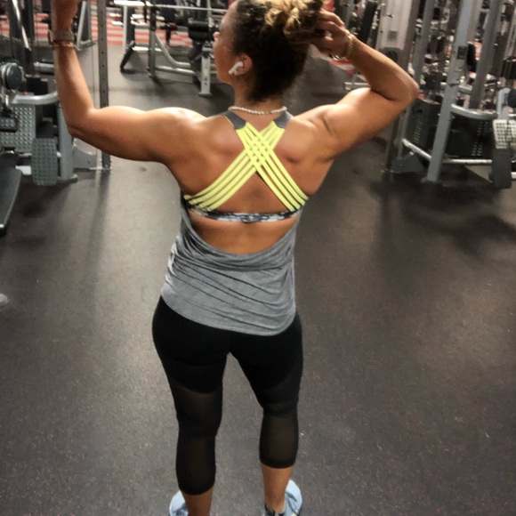 Meet your Posher, Tiffany - Picture 4 of 8